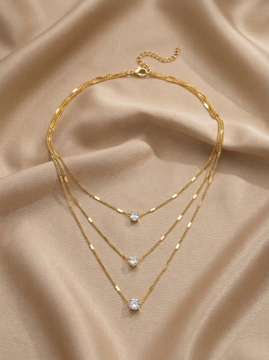 Collier Triple Rang Cristaux Doré